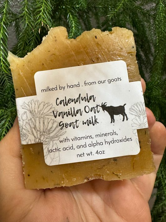 Calendula Vanilla Oat Goat Milk Soap (7oz bar)