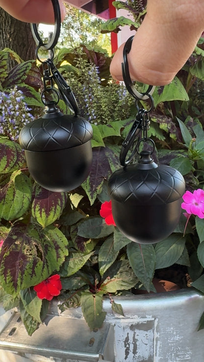 Wild Carrot Travel Capsule Keychain – Black Acorn (Fall Edition)