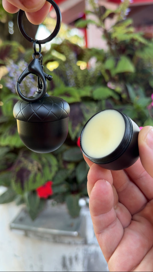 Wild Carrot Travel Capsule Keychain – Black Acorn (Fall Edition)